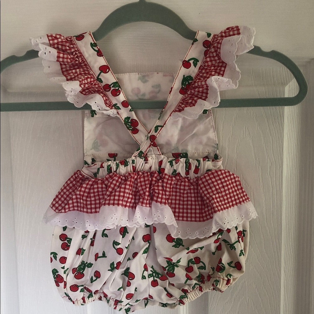 Vintage Gingham Ruffled Cherries Print Cotton Romper Size 18 mo., excellent - Picture 8 of 8